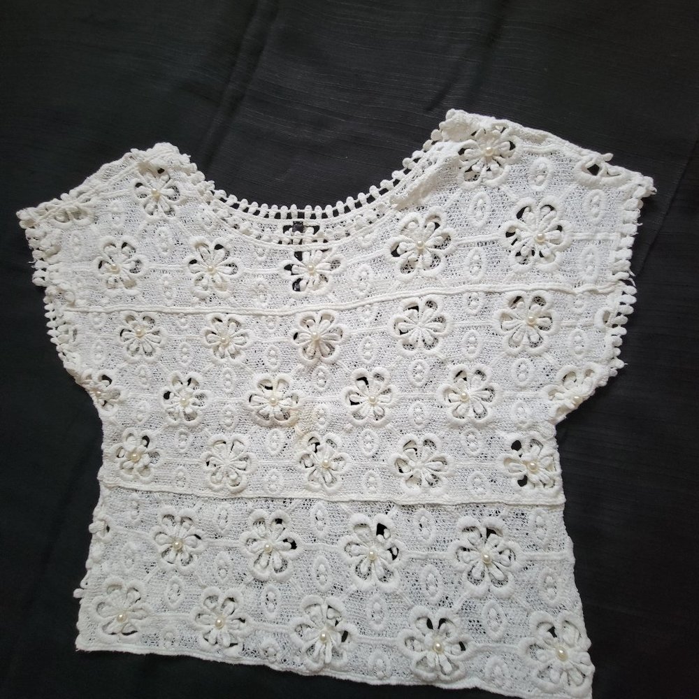 Off White Pearlized Lace Crop Top